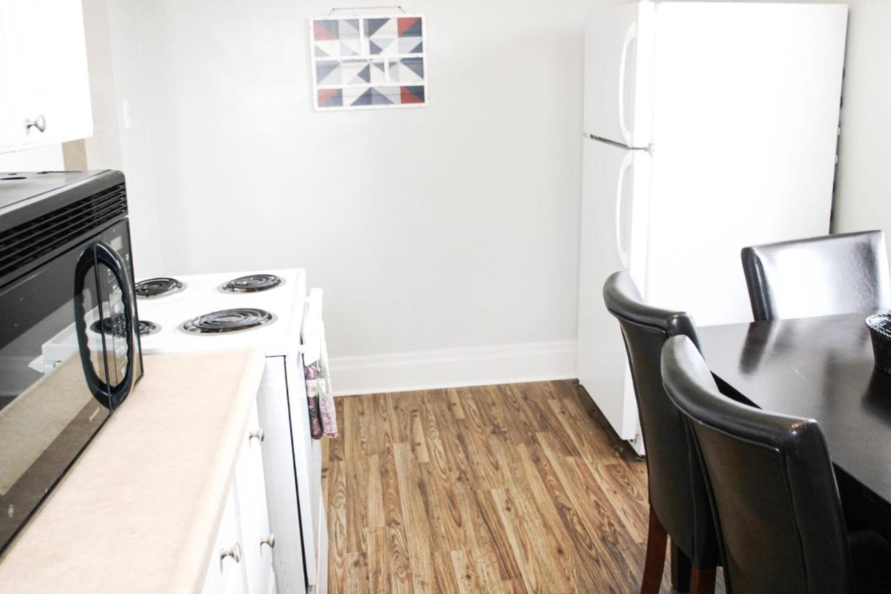 Steps Away From Hospital - 2 Queen Bed - City View بيتسبرغ المظهر الخارجي الصورة