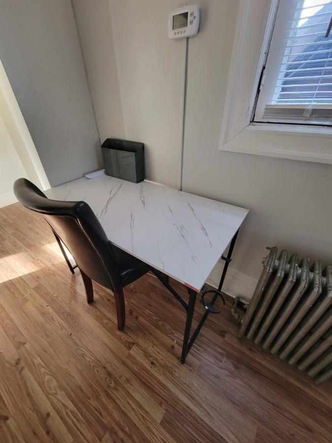 Steps Away From Hospital - 2 Queen Bed - City View بيتسبرغ المظهر الخارجي الصورة